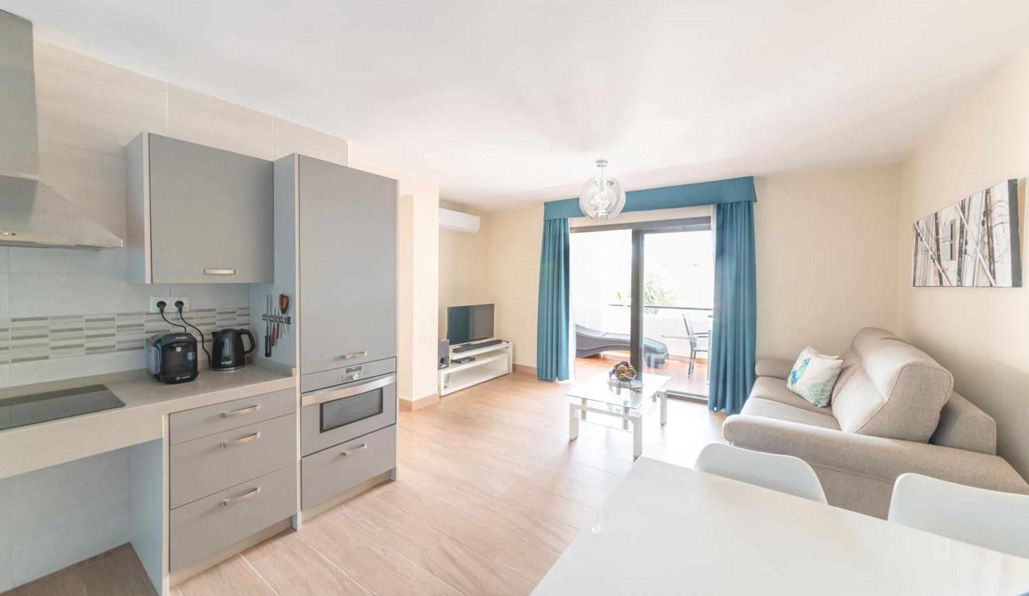 Pueblo Evita Premium Suites 베날마데나코스타 외부 사진