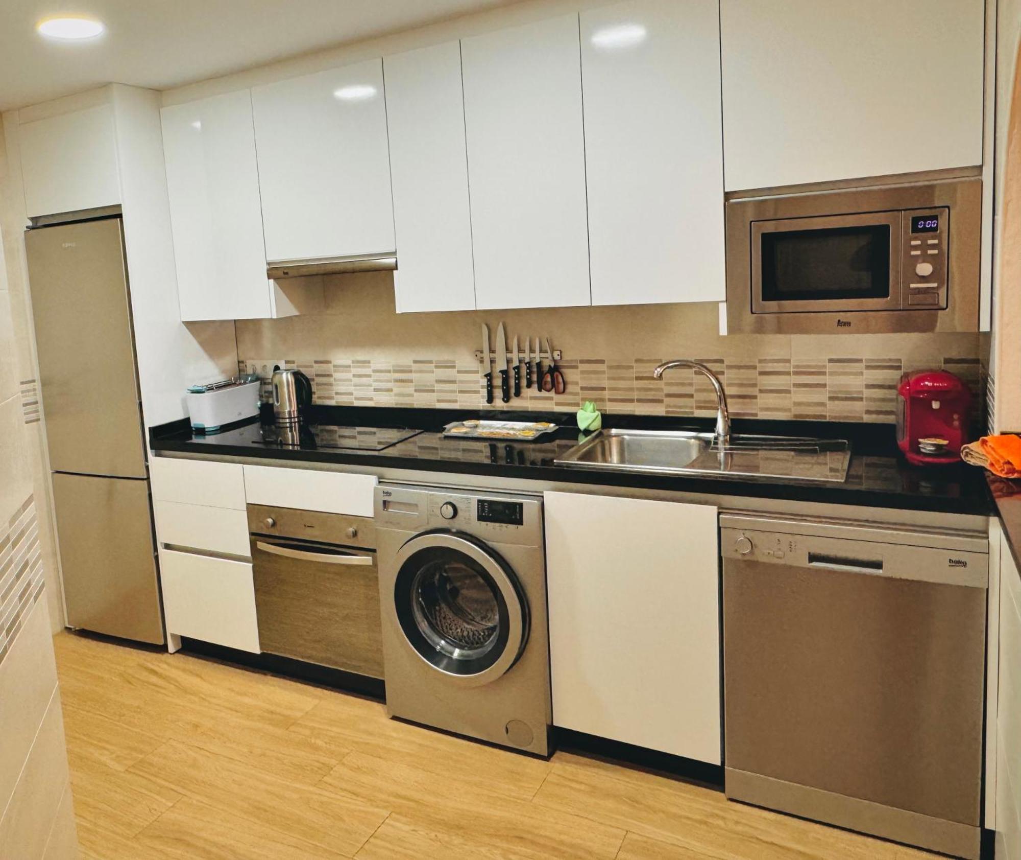 Pueblo Evita Premium Suites 베날마데나코스타 외부 사진