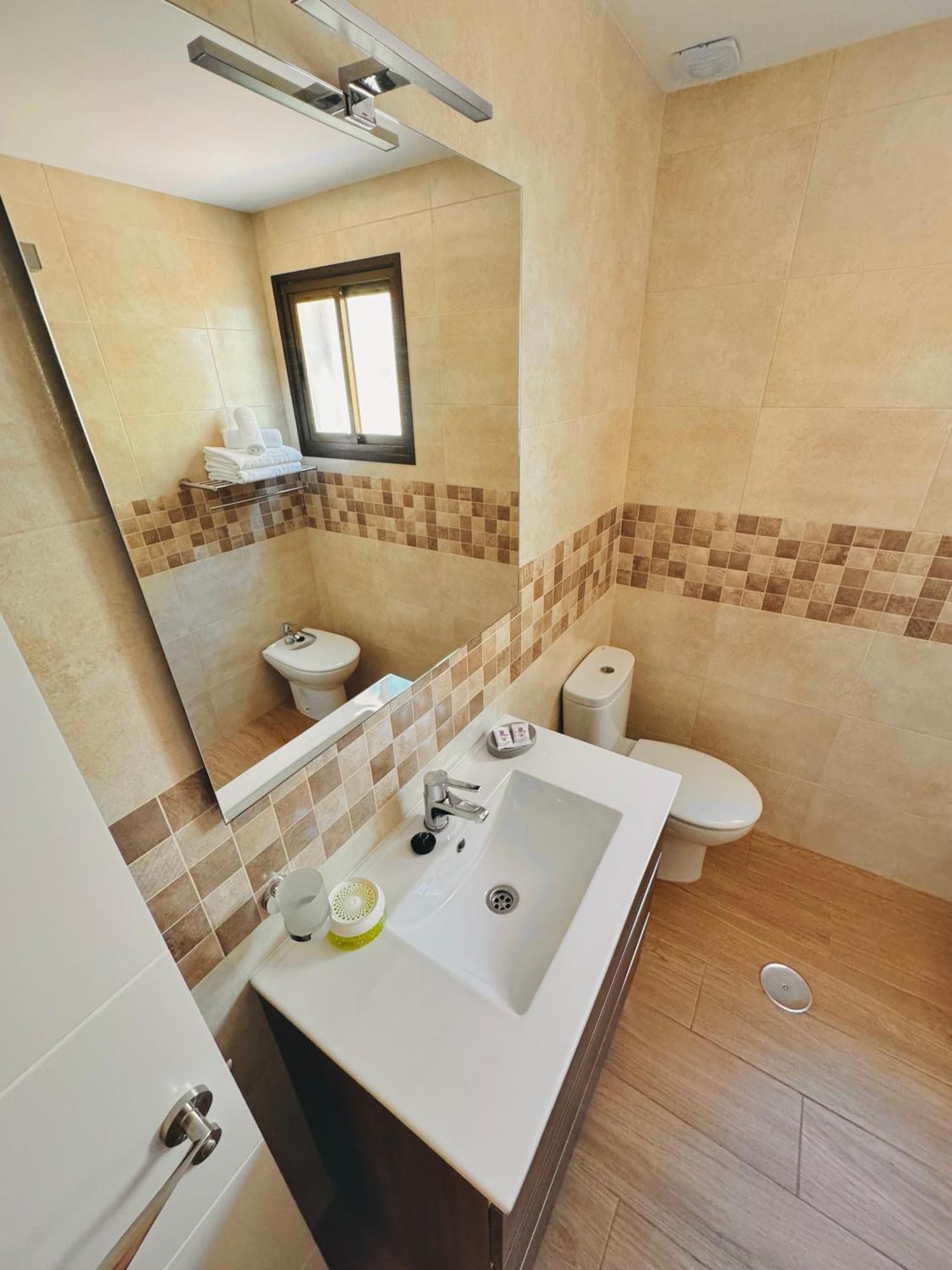 Pueblo Evita Premium Suites 베날마데나코스타 외부 사진