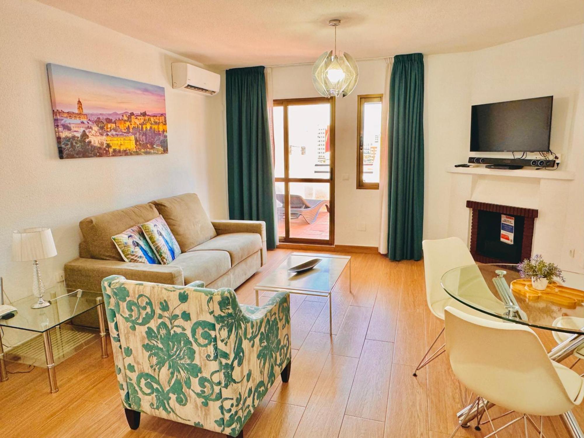 Pueblo Evita Premium Suites 베날마데나코스타 외부 사진