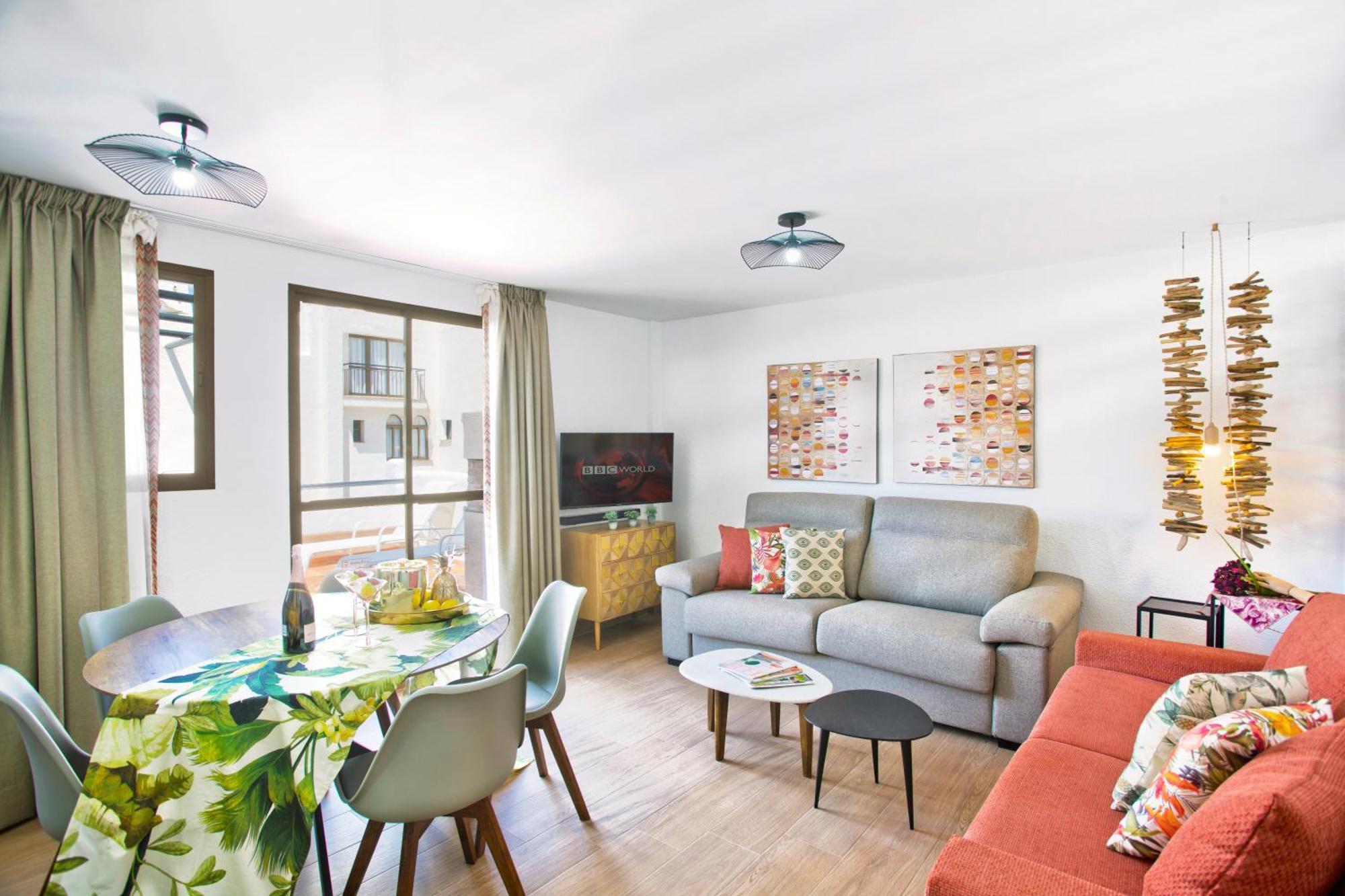 Pueblo Evita Premium Suites 베날마데나코스타 외부 사진