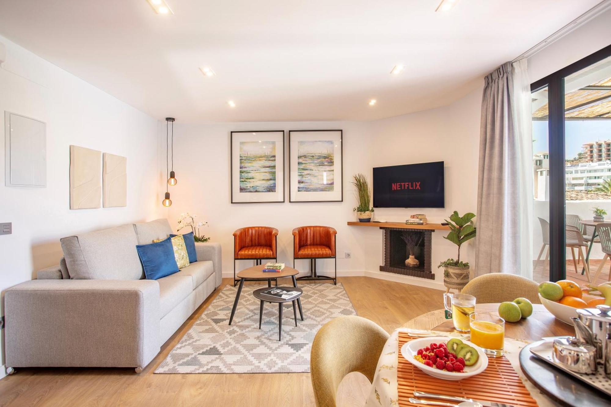 Pueblo Evita Premium Suites 베날마데나코스타 외부 사진