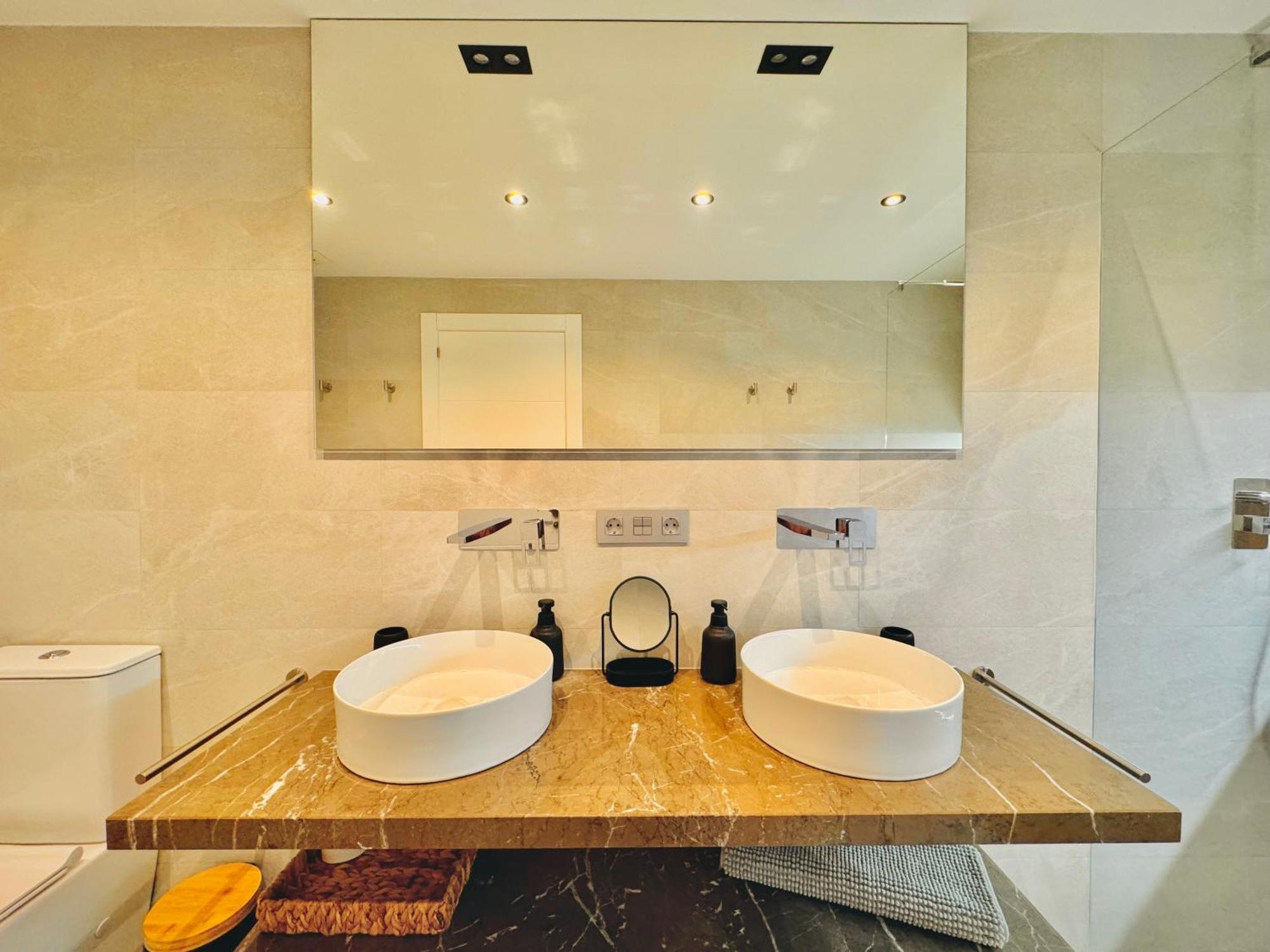 Pueblo Evita Premium Suites 베날마데나코스타 외부 사진